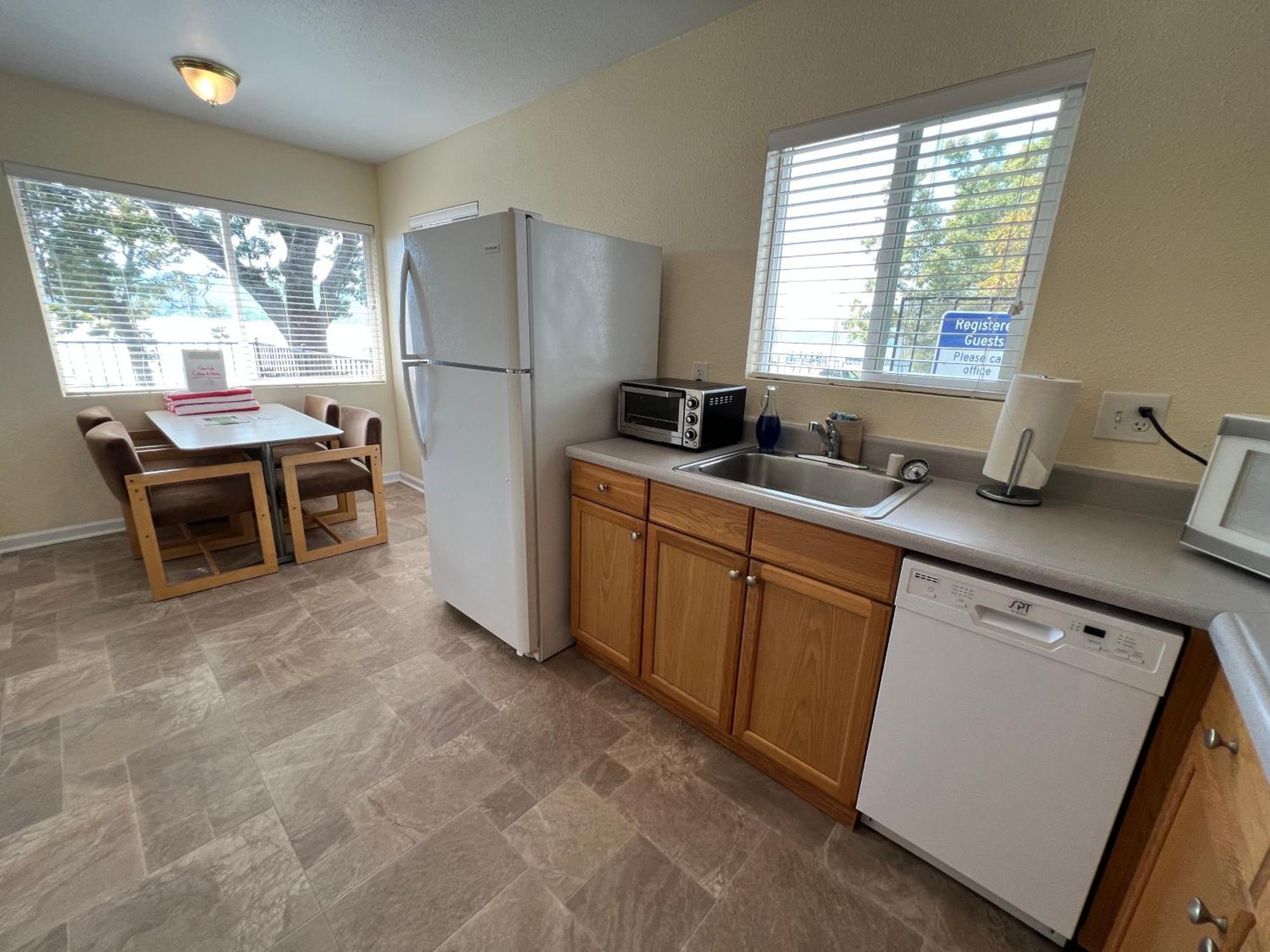 Clear Lake Cottages & Marina Clearlake Exterior foto